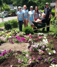 Blitz 2014 Flower Bed workers